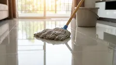 Ce apă este mai potrivită pentru spălarea podelei: rece sau caldă – răspunsul unui expert